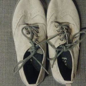 Light gray classy shoes.